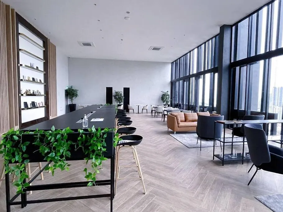 Apartment Beacon Executive Suites #Georgetown #Infinitypool #15 Ma­lay­sia