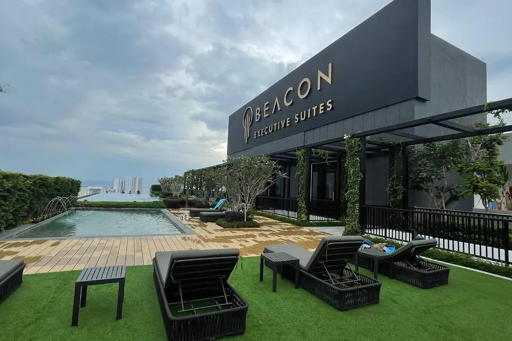 Beacon Executive Suites #Georgetown #Infinitypool #15 Apartment George Town