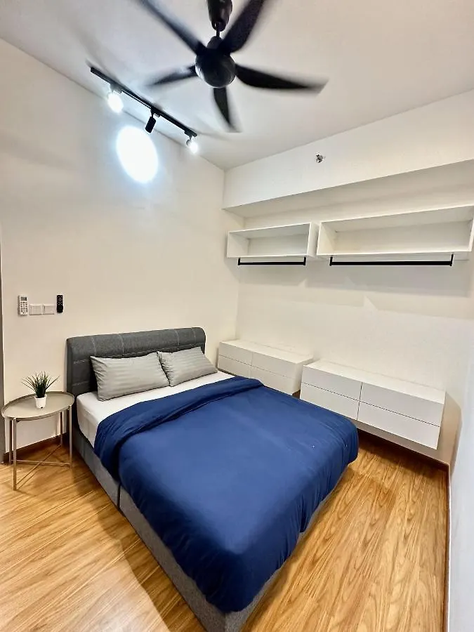 Beacon Executive Suites #Georgetown #Infinitypool #15 Apartment George Town
